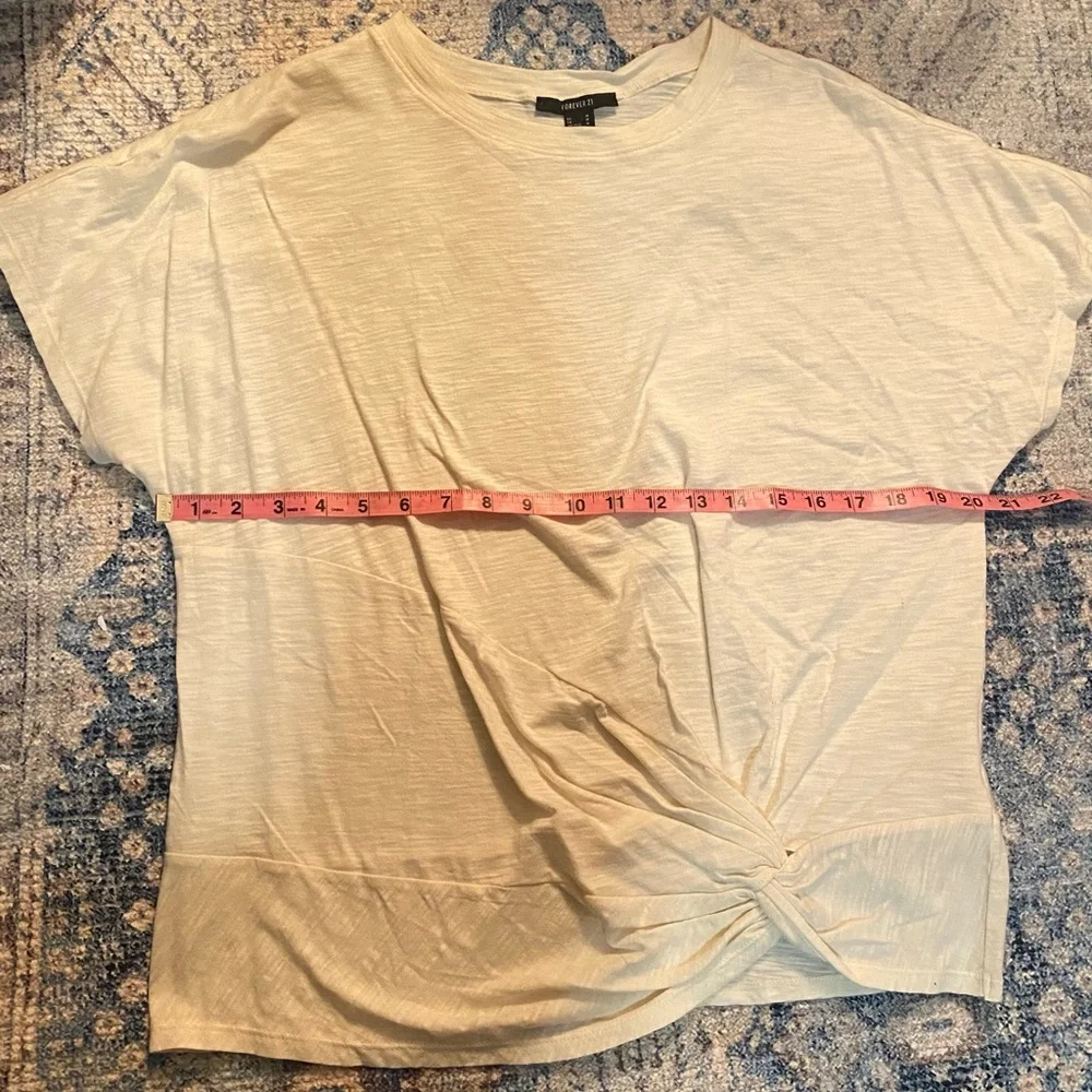 Forever21 ivory top - Picture 8 of 8